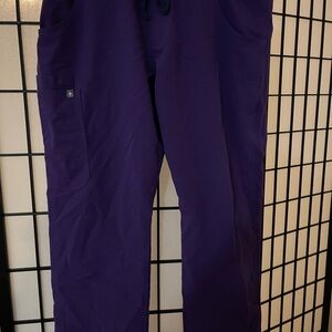 Figs Kade Cargo Scrub pants size MP in purple